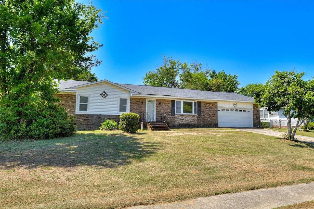 2021 Arcadia Ct - Photo 2 of 36