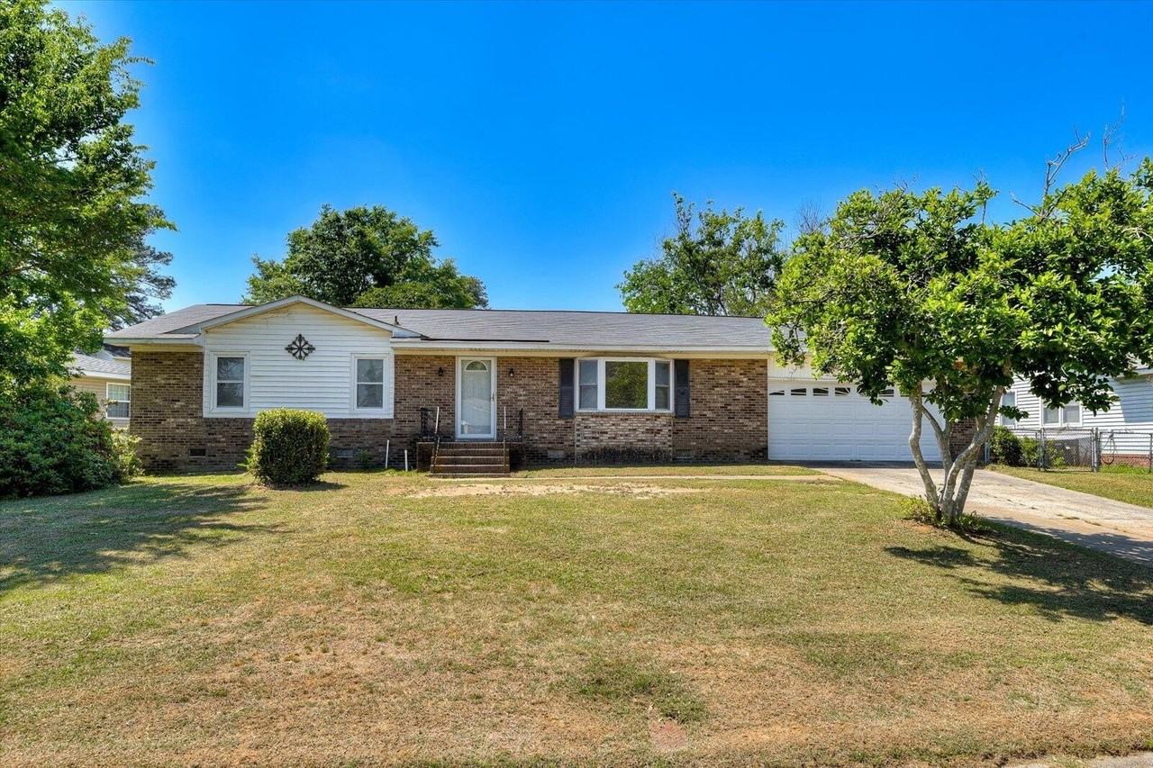 2021 Arcadia Ct - Photo 4 of 36