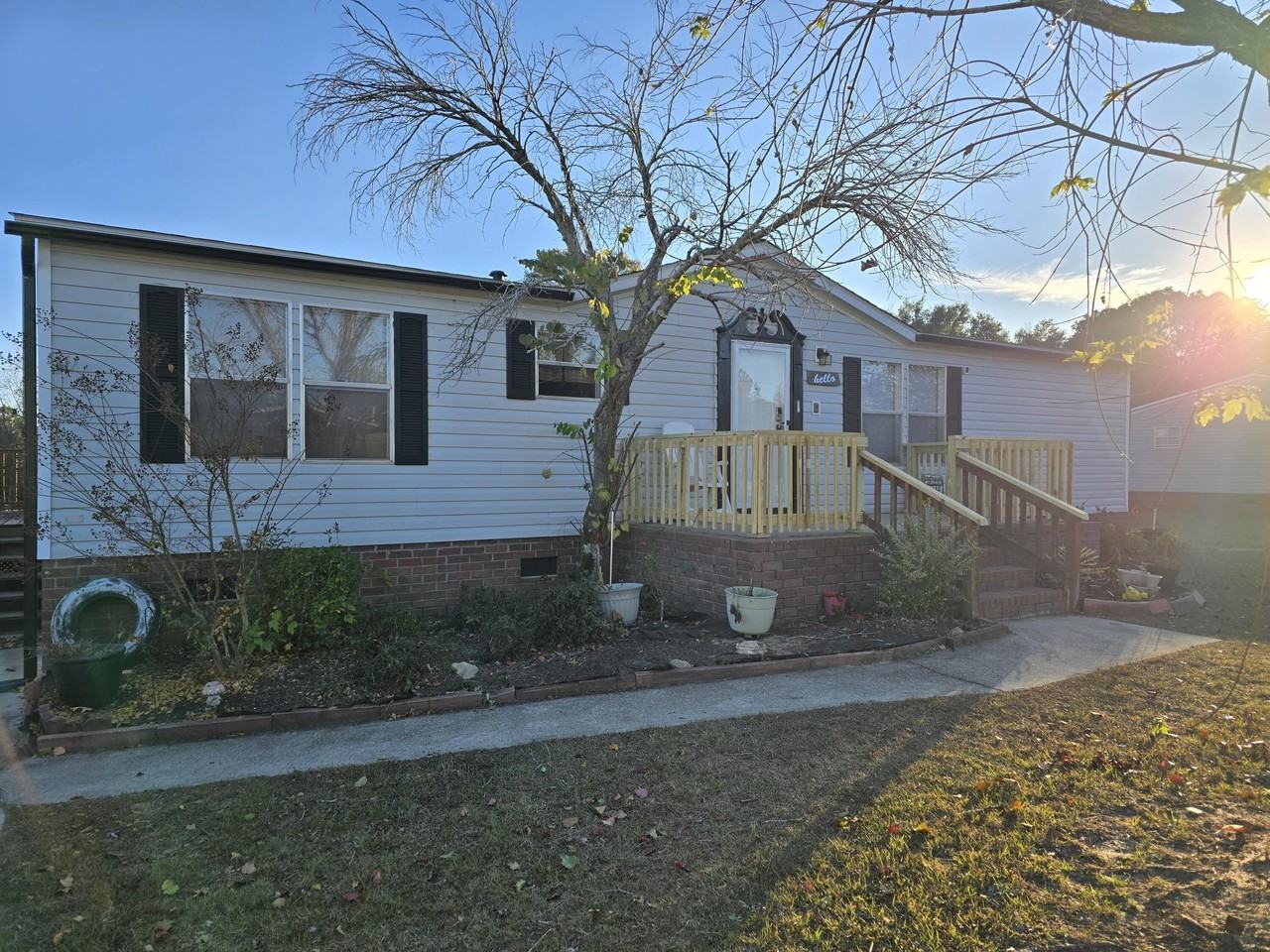 1036 Hancock Mill Ln - Photo 3 of 20