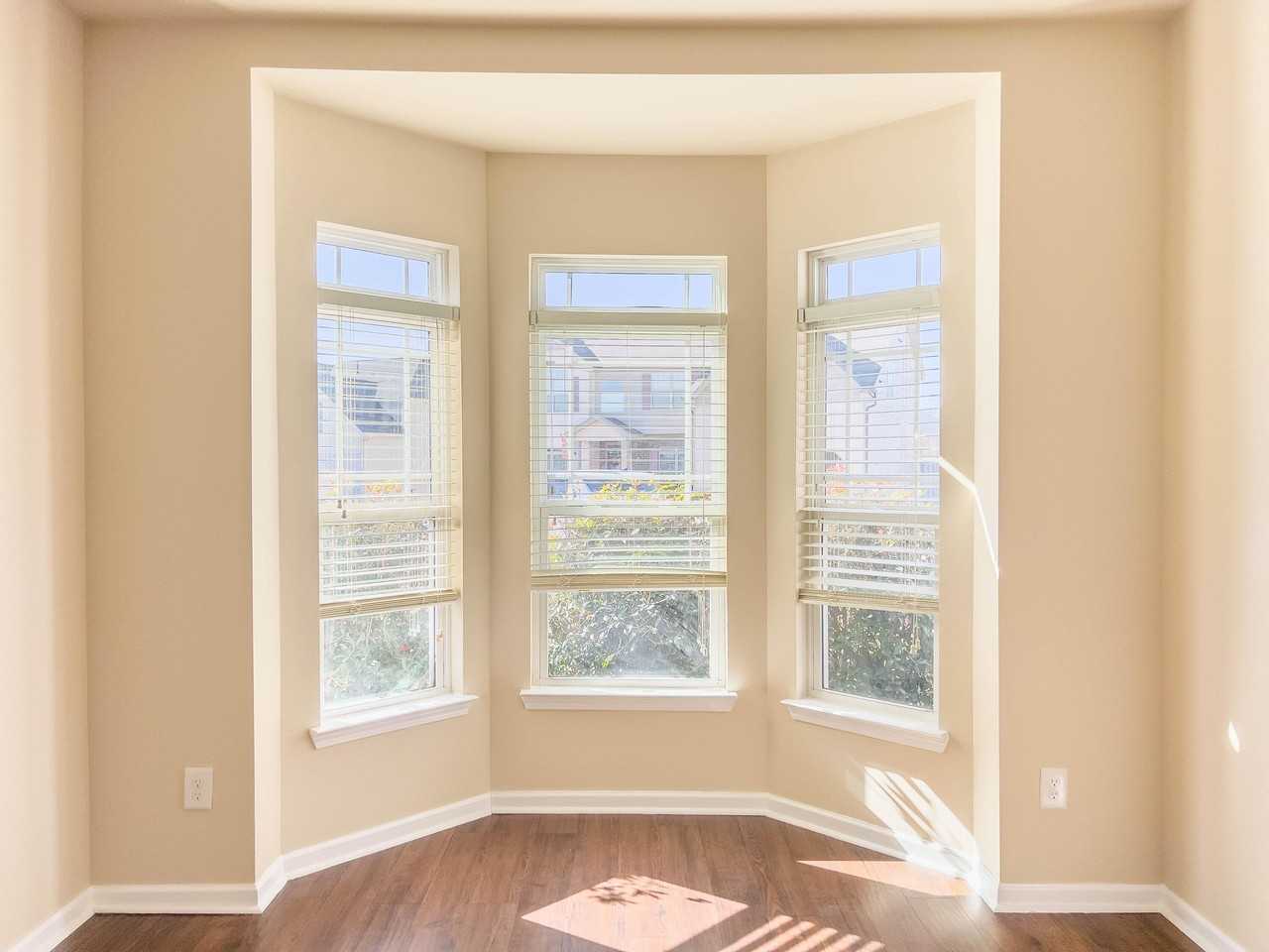 4861 Coal Creek Dr - Photo 5 of 33