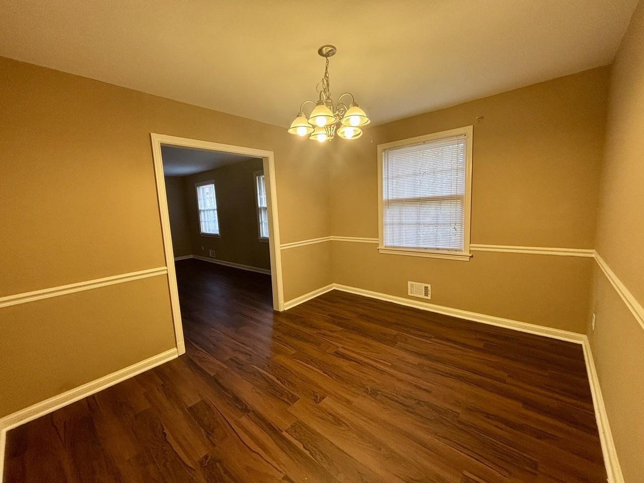 1113 Glen Ct - Photo 6 of 18