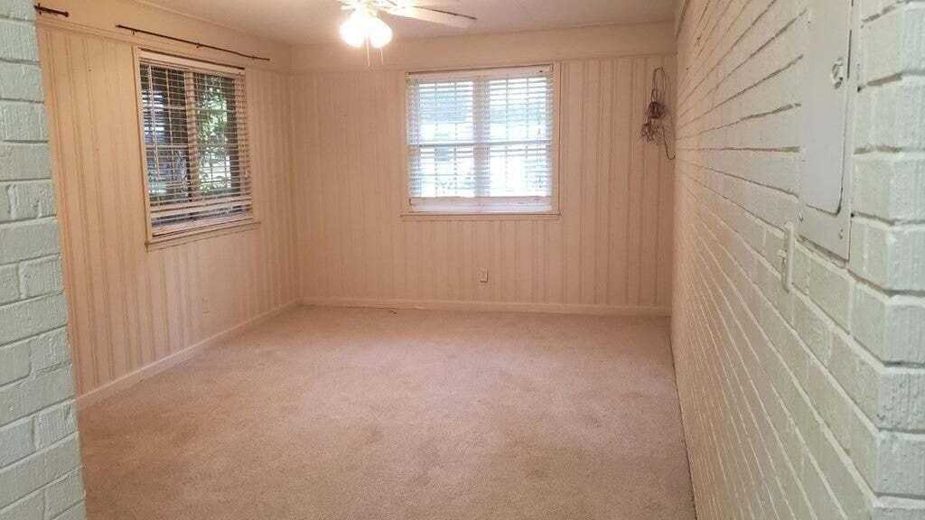 2404 Hiawassee Rd - Photo 7 of 13