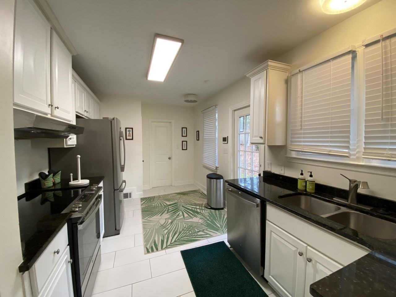 264 E Vineland Rd - Photo 6 of 18