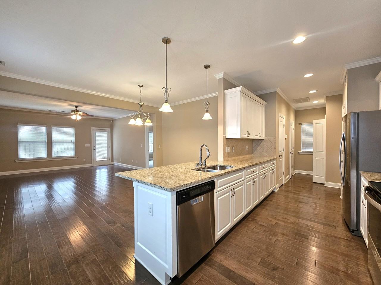 1212 Cobblefield Dr - Photo 3 of 18