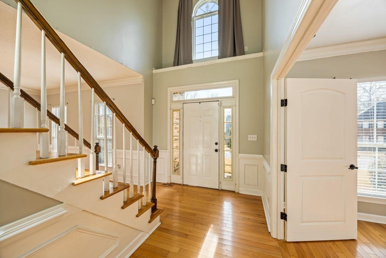 1114 Rivershyre Dr - Photo 7 of 50