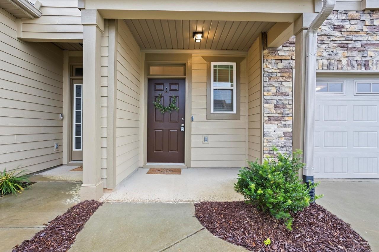 546 Vinings Dr Unit 7 #7 - Photo 2 of 29