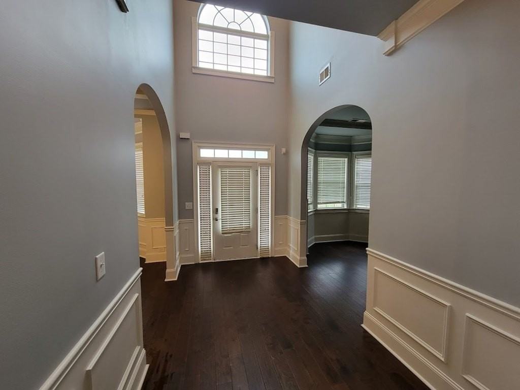 325 Bellhaven Dr - Photo 3 of 31