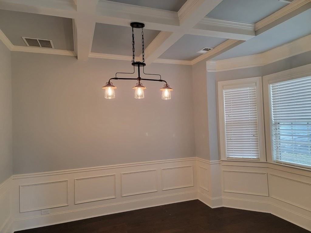 325 Bellhaven Dr - Photo 4 of 31