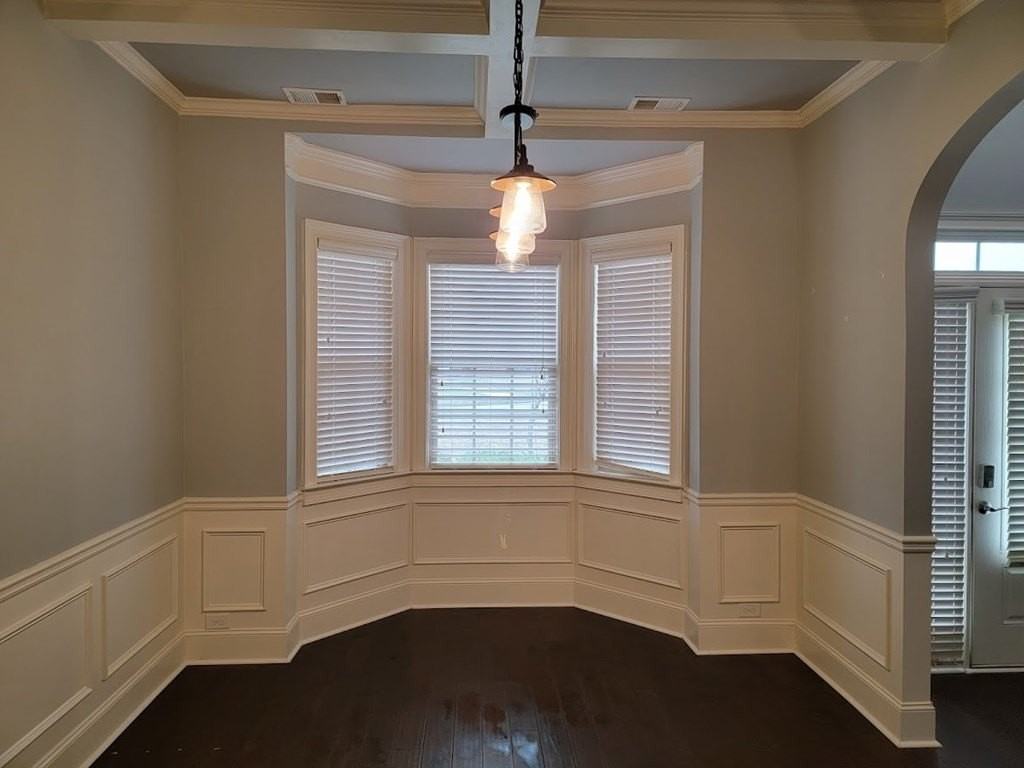 325 Bellhaven Dr - Photo 5 of 31