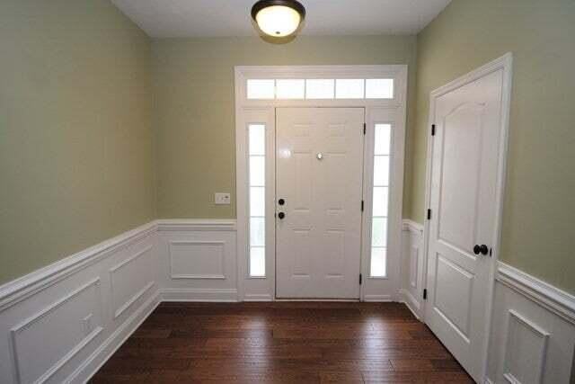 618 Dunrobin Ln - Photo 3 of 27