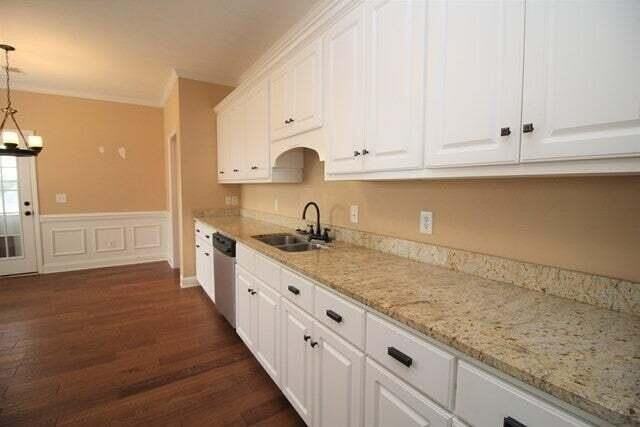 618 Dunrobin Ln - Photo 7 of 27