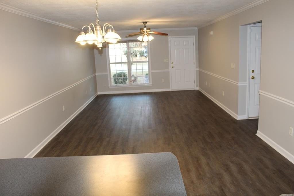 620 Goodale Ln - Photo 3 of 49