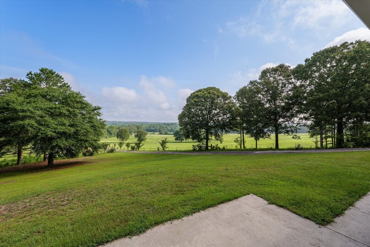 4060 Duncan Dr - Photo 6 of 42