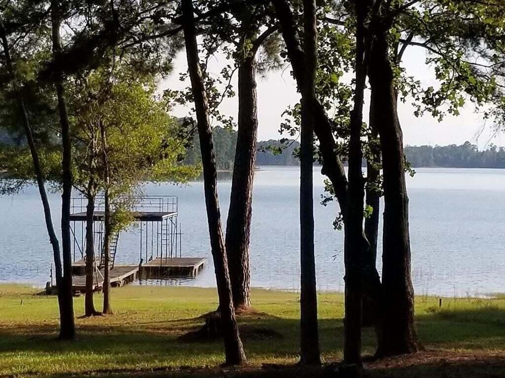 1647A White Oak Rd - Photo 2 of 25