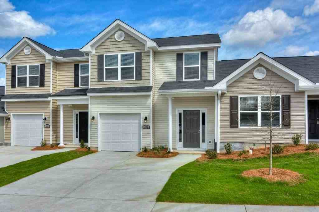 493 Amesbury Dr - Photo 5 of 32