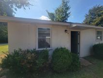 113 Main St Apt B #B - Photo 1 of 1