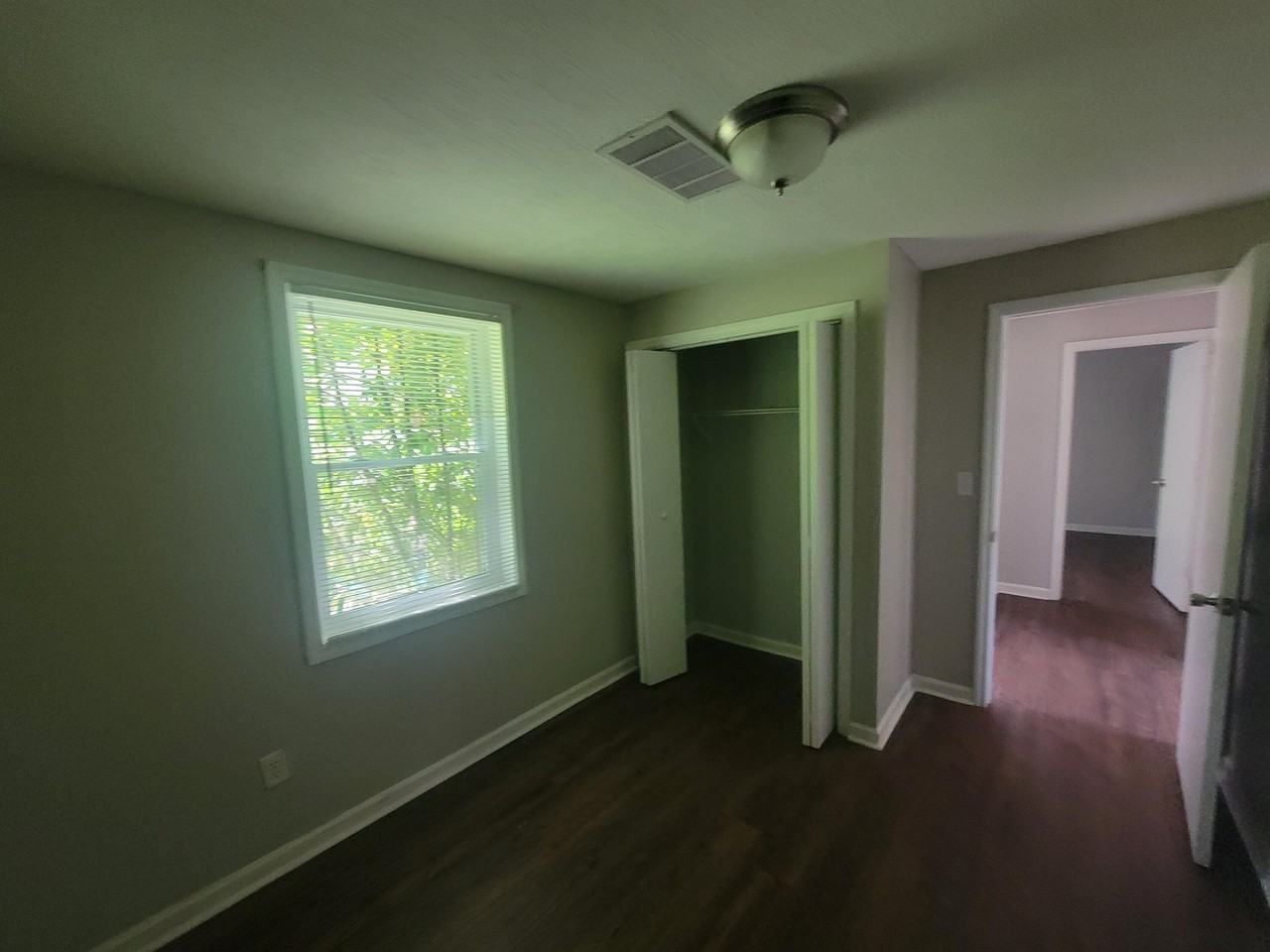 113 Main St Apt B #B - Photo 7 of 11