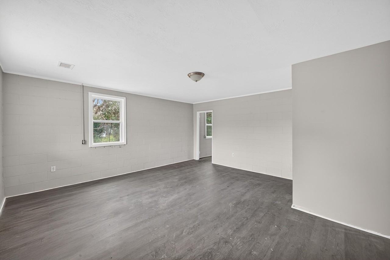 254 Japonica Ave - Photo 4 of 12