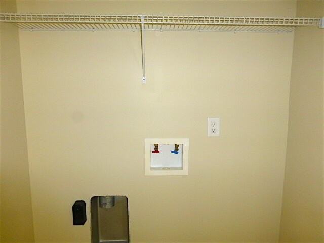 237 Lynbrook Way - Photo 6 of 13