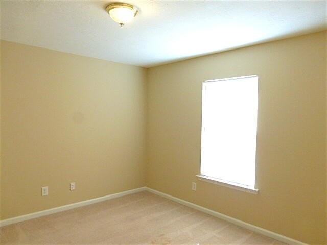 237 Lynbrook Way - Photo 7 of 13