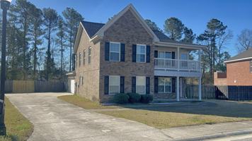 featured image of 807 Reynolds Ct