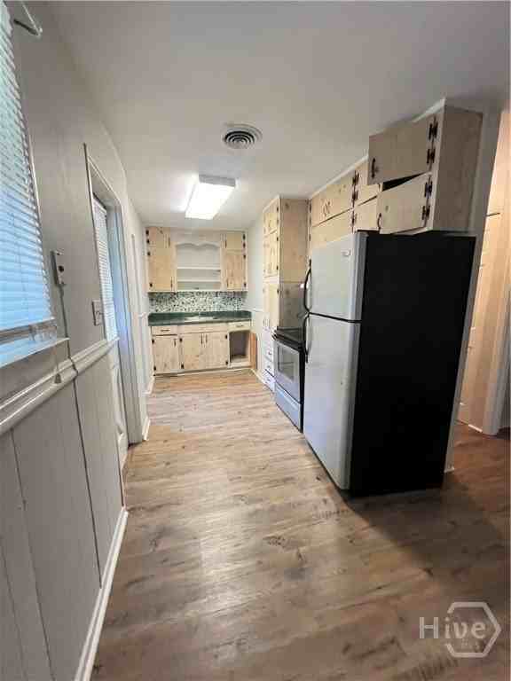 127 Pineview Dr - Photo 2 of 11