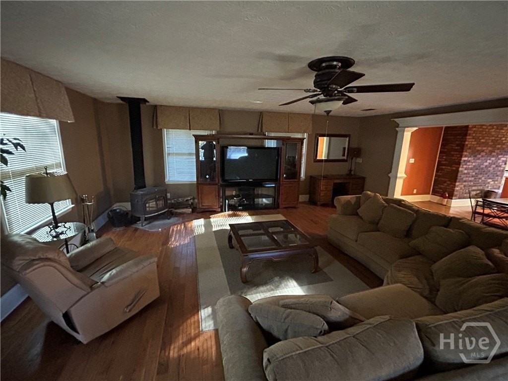 1595 Timothy Rd - Photo 7 of 22