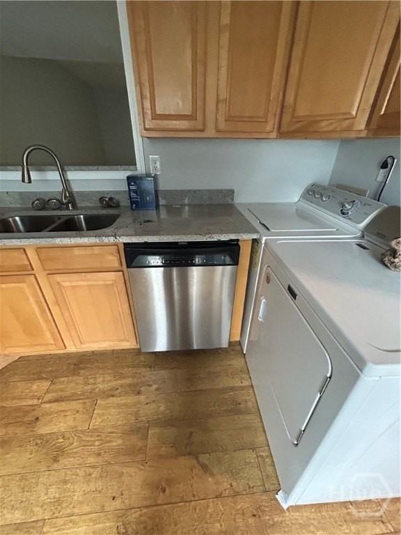 1138 Barnett Shoals Rd - Photo 2 of 9