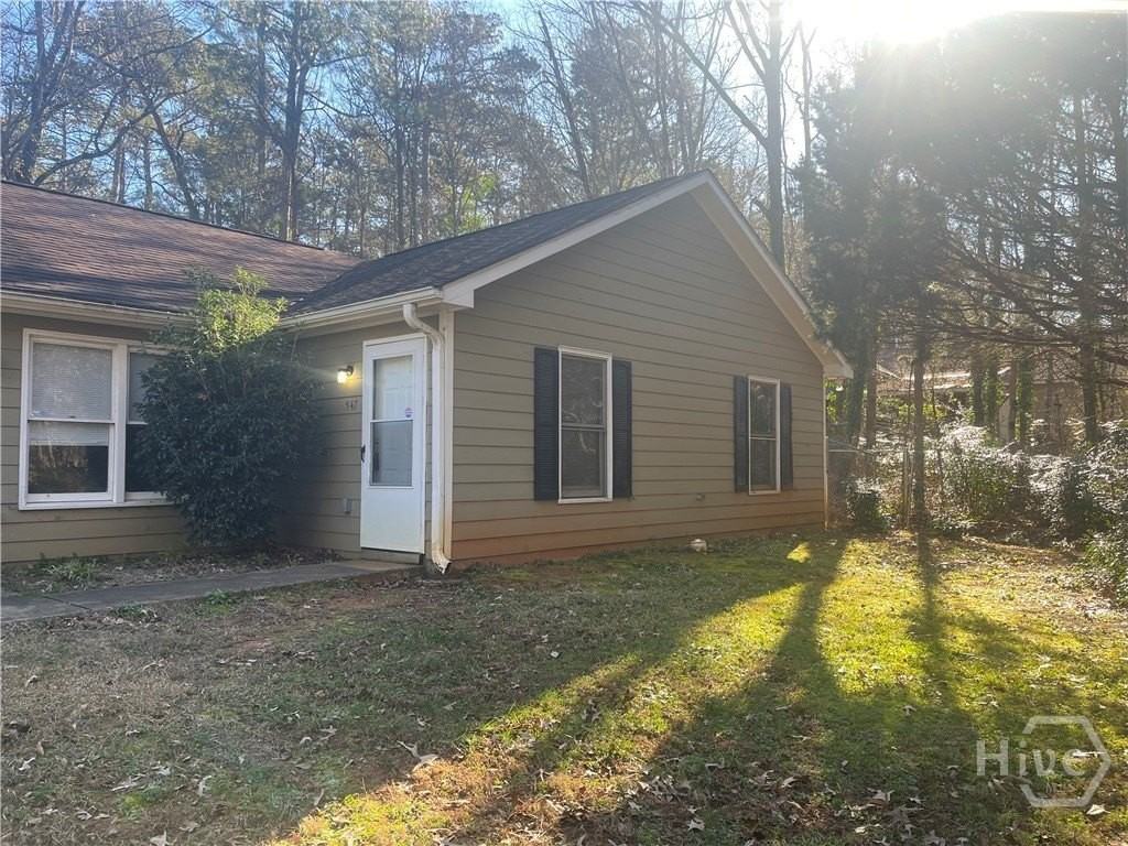 547 Rustwood Dr - Photo 2 of 13