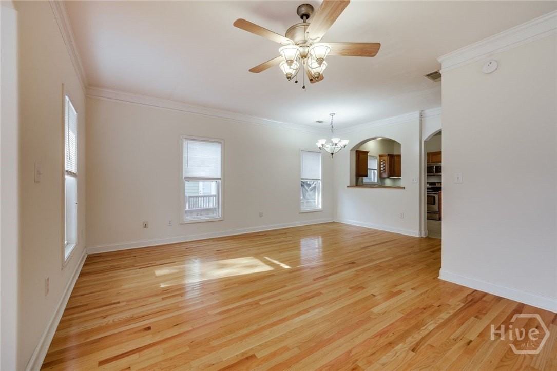 175 Arch St - Photo 3 of 37