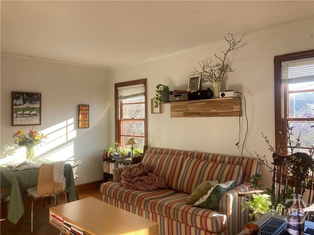 152 Buena Vista Ave - Photo 4 of 9