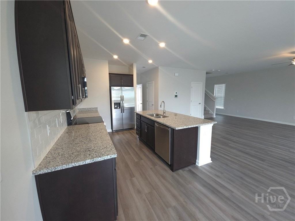 101 Fenway St - Photo 5 of 17