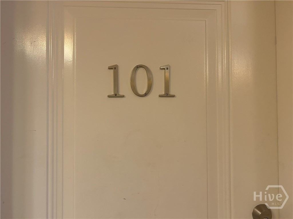 425 E Mcdonough St Unit 101 #101 - Photo 4 of 22