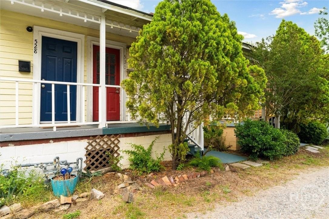 530 E Gordon Ln - Photo 2 of 31