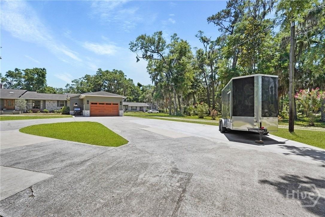 1112 Walthour Rd - Photo 2 of 18