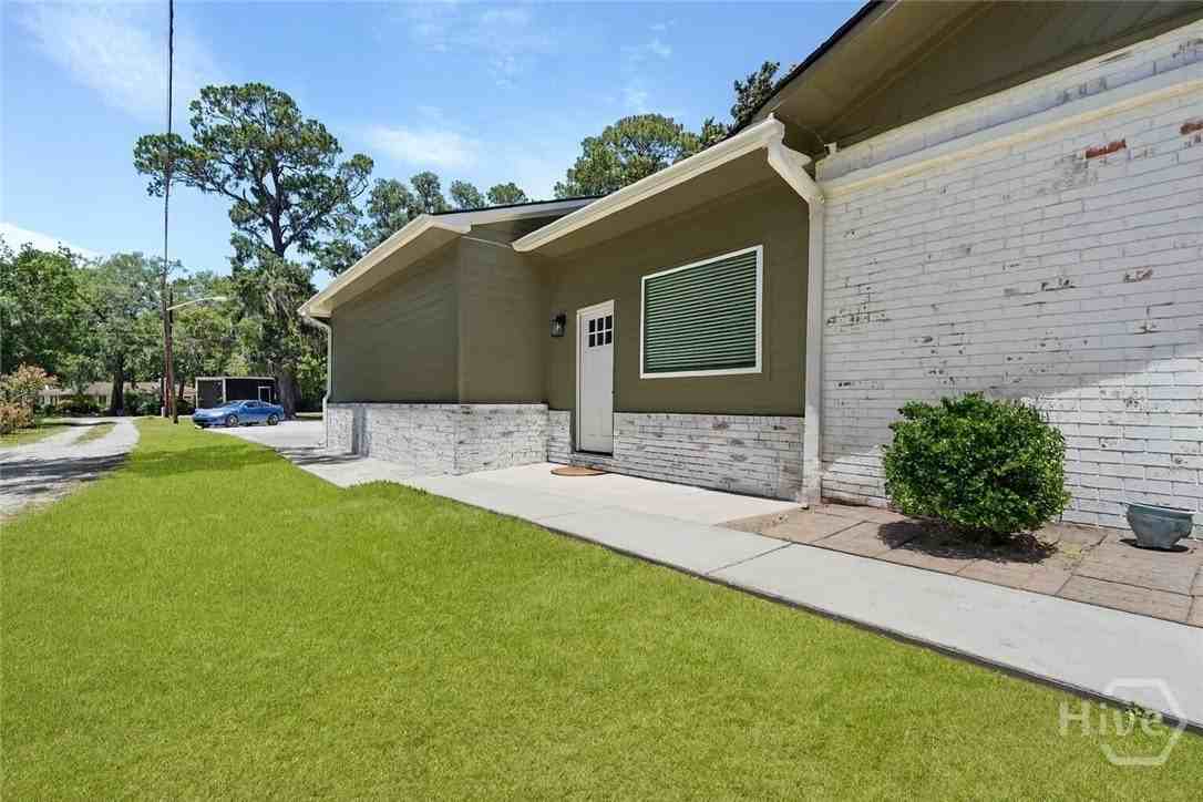 1112 Walthour Rd - Photo 3 of 18