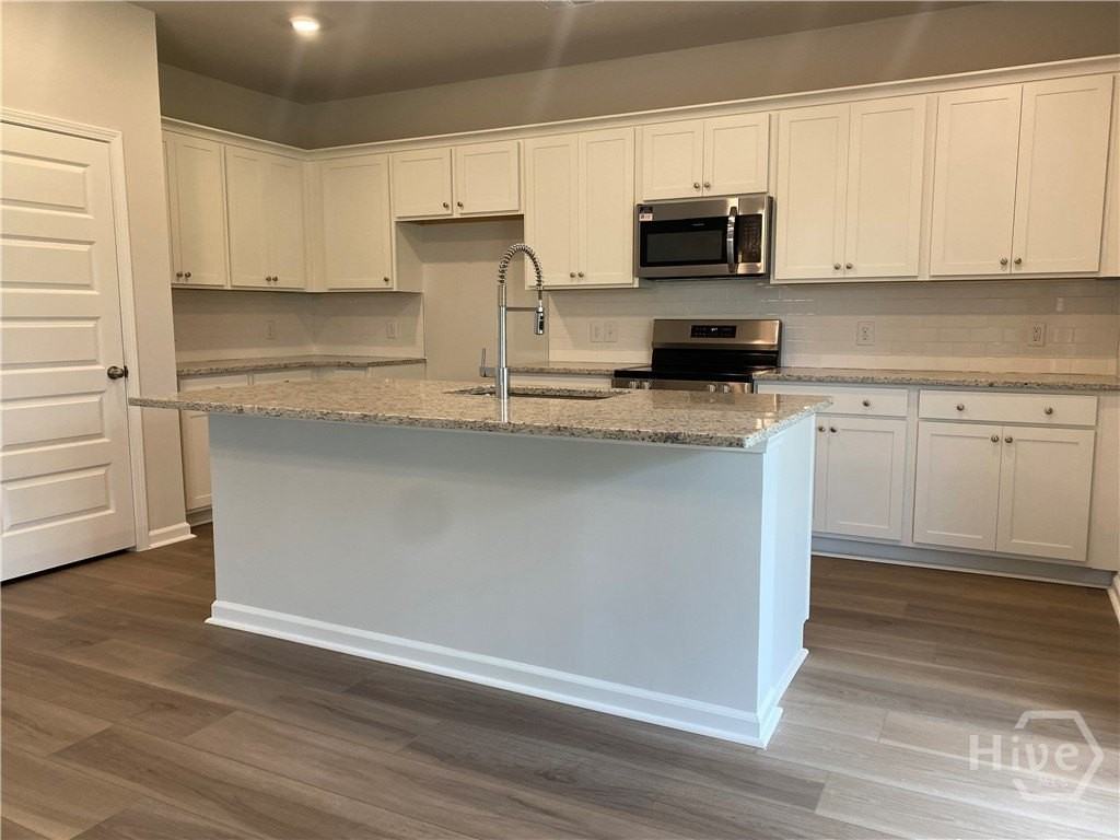 Barefoot Dr - Photo 5 of 24