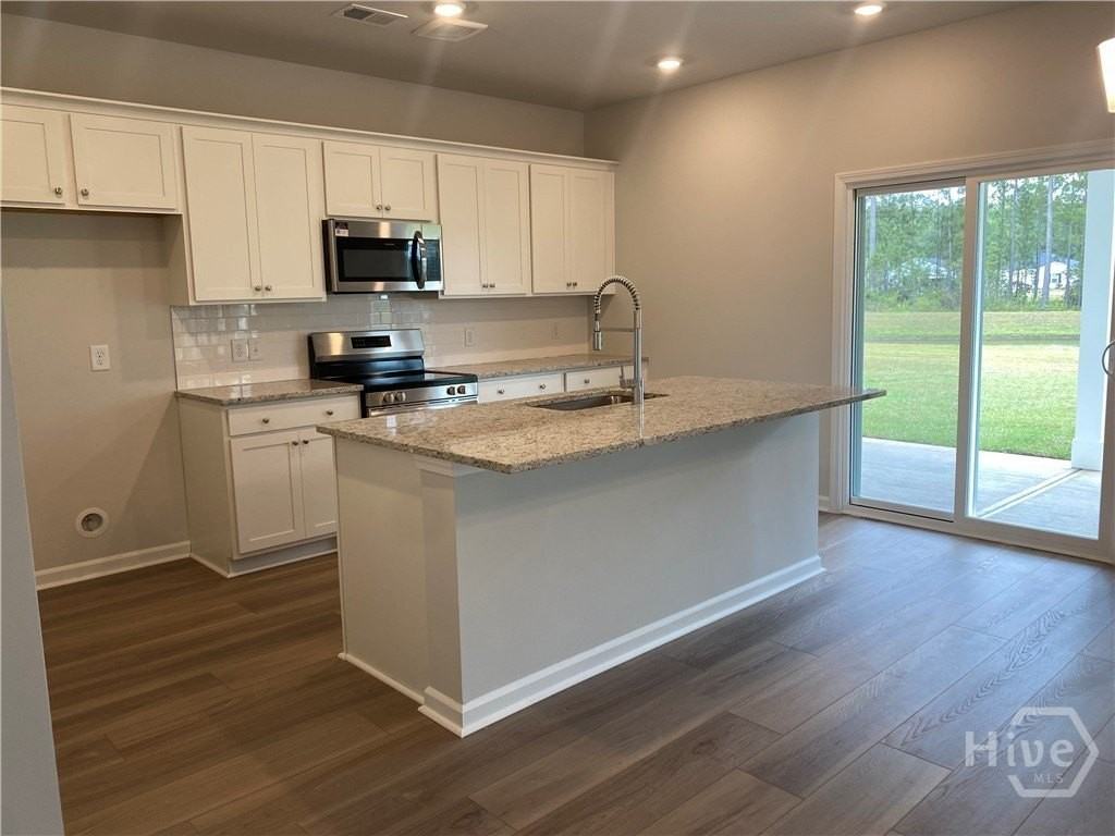 Barefoot Dr - Photo 7 of 24