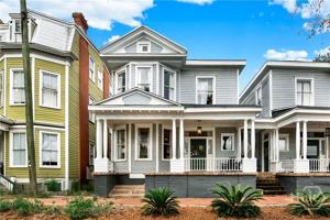 featured image of 118 W Waldburg St