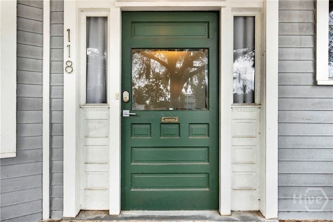 118 W Waldburg St - Photo 6 of 34