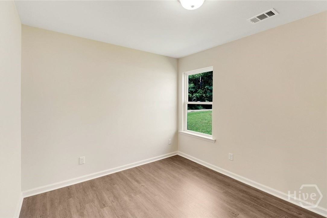 253 Willis Way - Photo 4 of 25