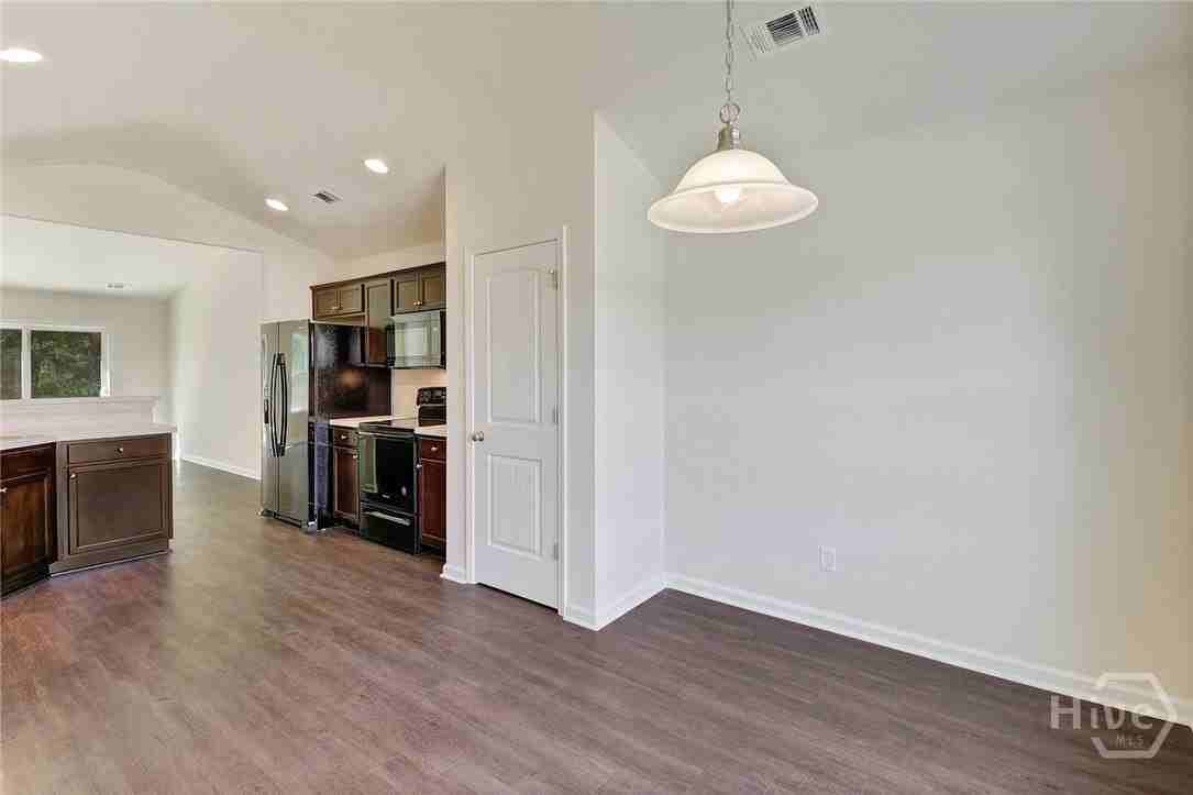 133 Braxton Blvd - Photo 3 of 28