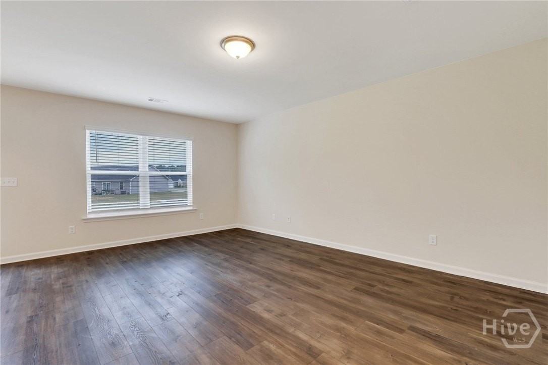 211 Vinesville Ct - Photo 4 of 32