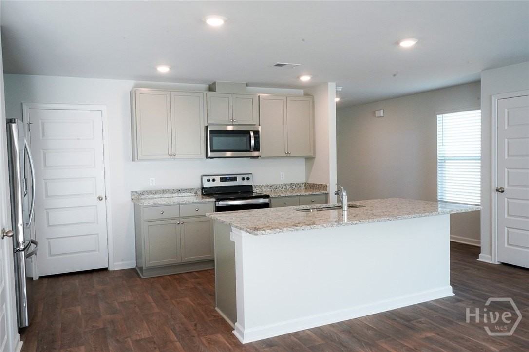 391 Coconut Dr - Photo 7 of 50