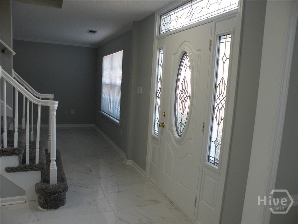 160 Lions Gate Rd - Photo 4 of 17