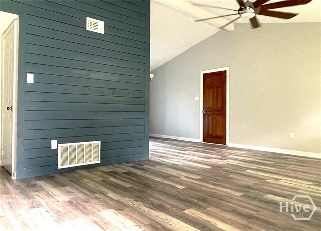 12509 Woodley Rd - Photo 3 of 14