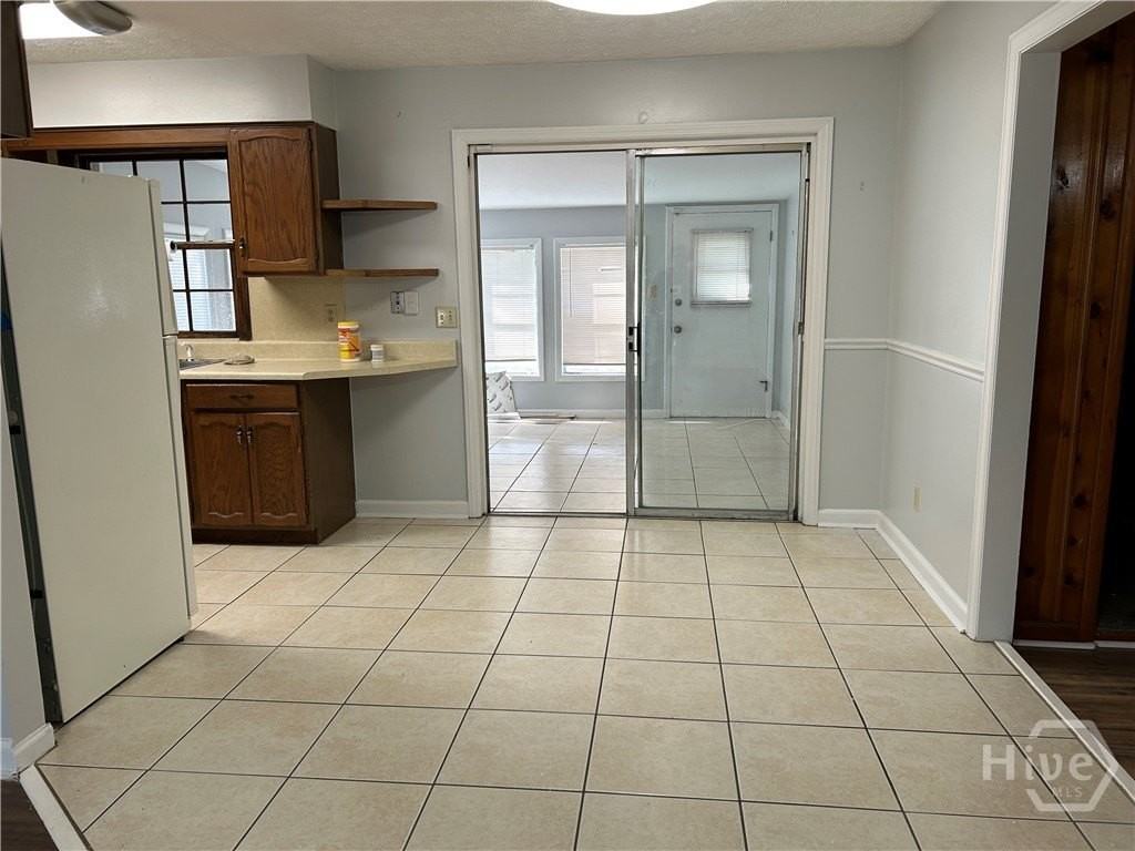 511 Dyches Dr - Photo 4 of 14