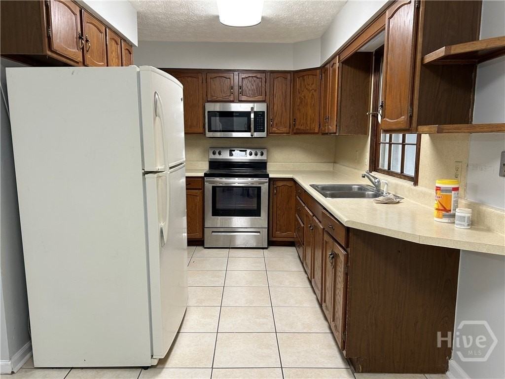 511 Dyches Dr - Photo 5 of 14