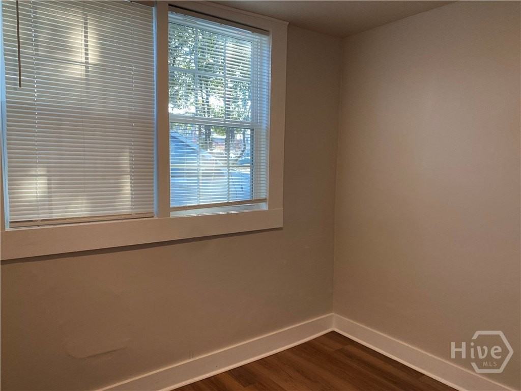 1418 E 42nd St Apt 1 #1 - Photo 7 of 17