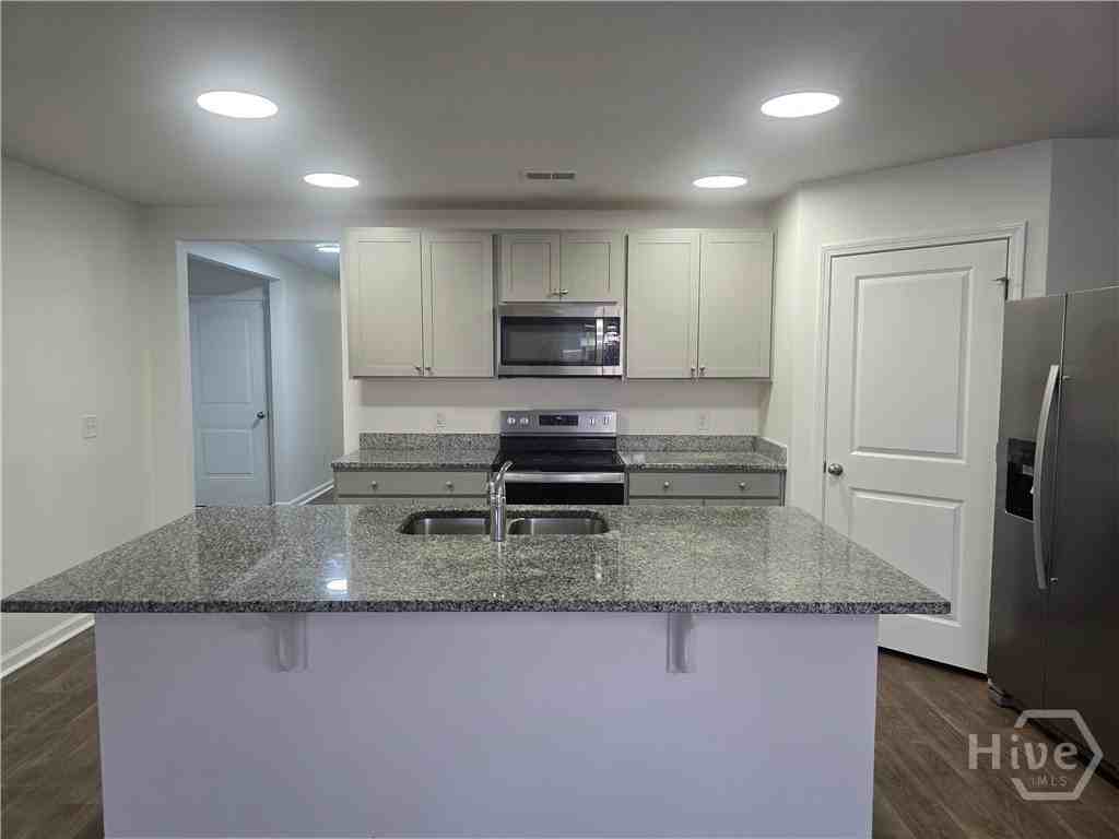 216 Barbados Rd - Photo 7 of 25